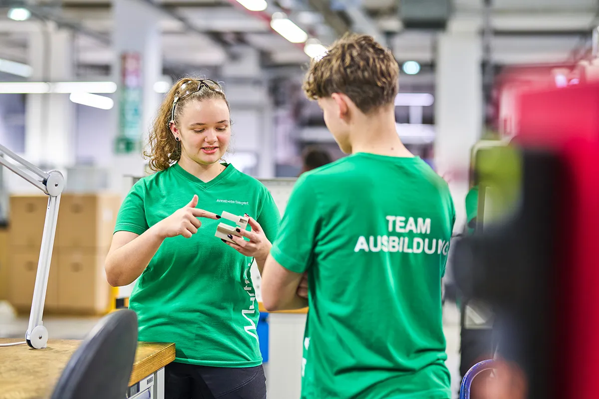 <h2 class=""><font color="#ffffff">50+ years</font></h2>